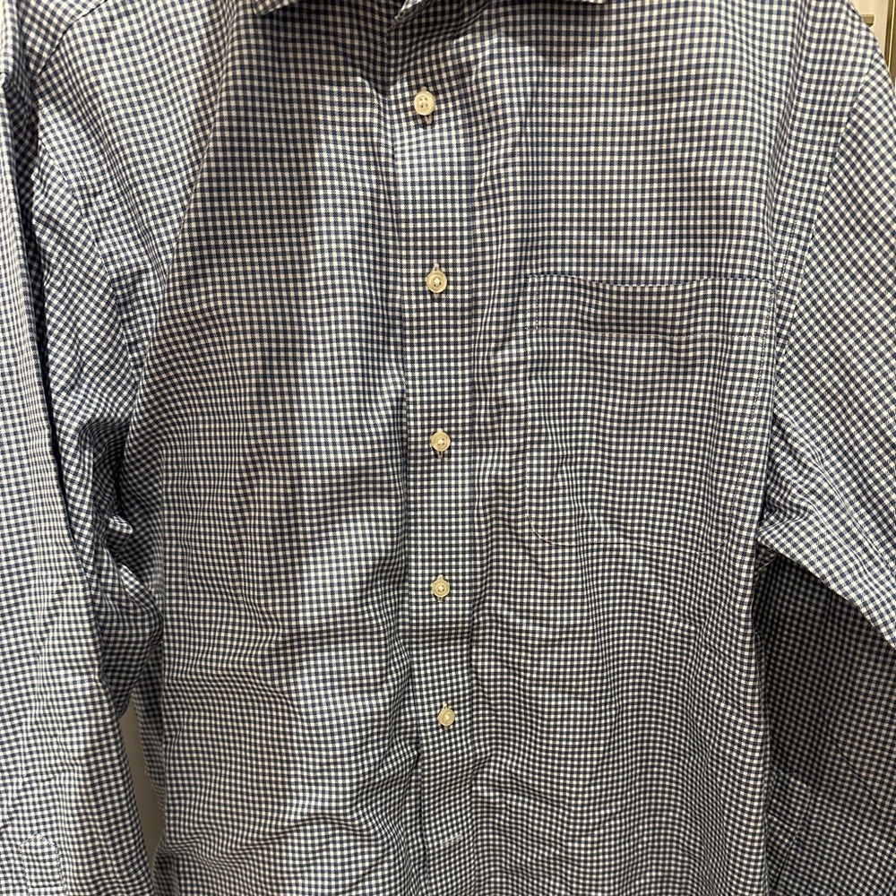JOS . A BANK DRESS SHIRT